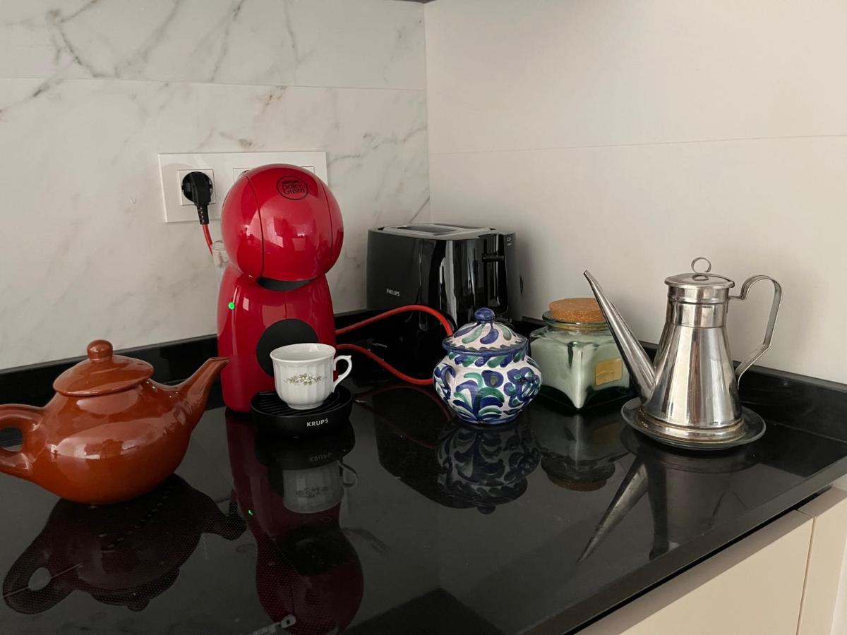 Precioso Apartamento Con Patio غرناطة المظهر الخارجي الصورة