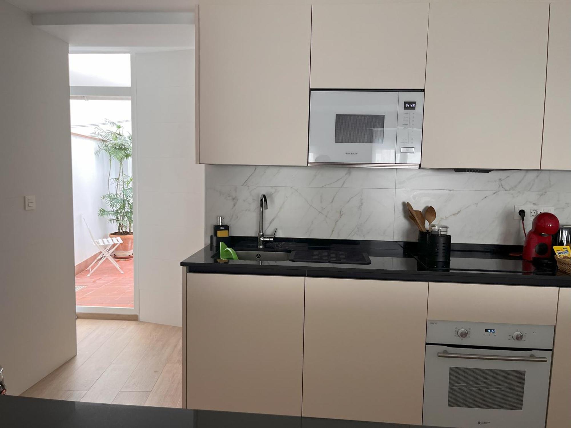 Precioso Apartamento Con Patio غرناطة المظهر الخارجي الصورة